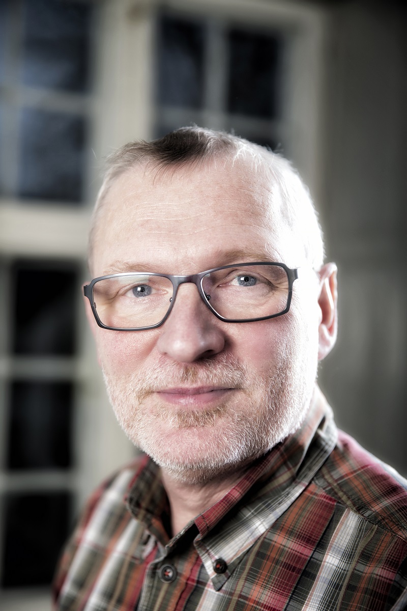 portræt Ebbe Henningsen